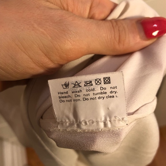 100% Authentic YSL silk cream tank blouse - Picture 4 of 7